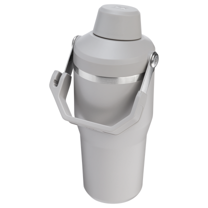 The IceFlow™ Tumbler with Fast Flow Lid