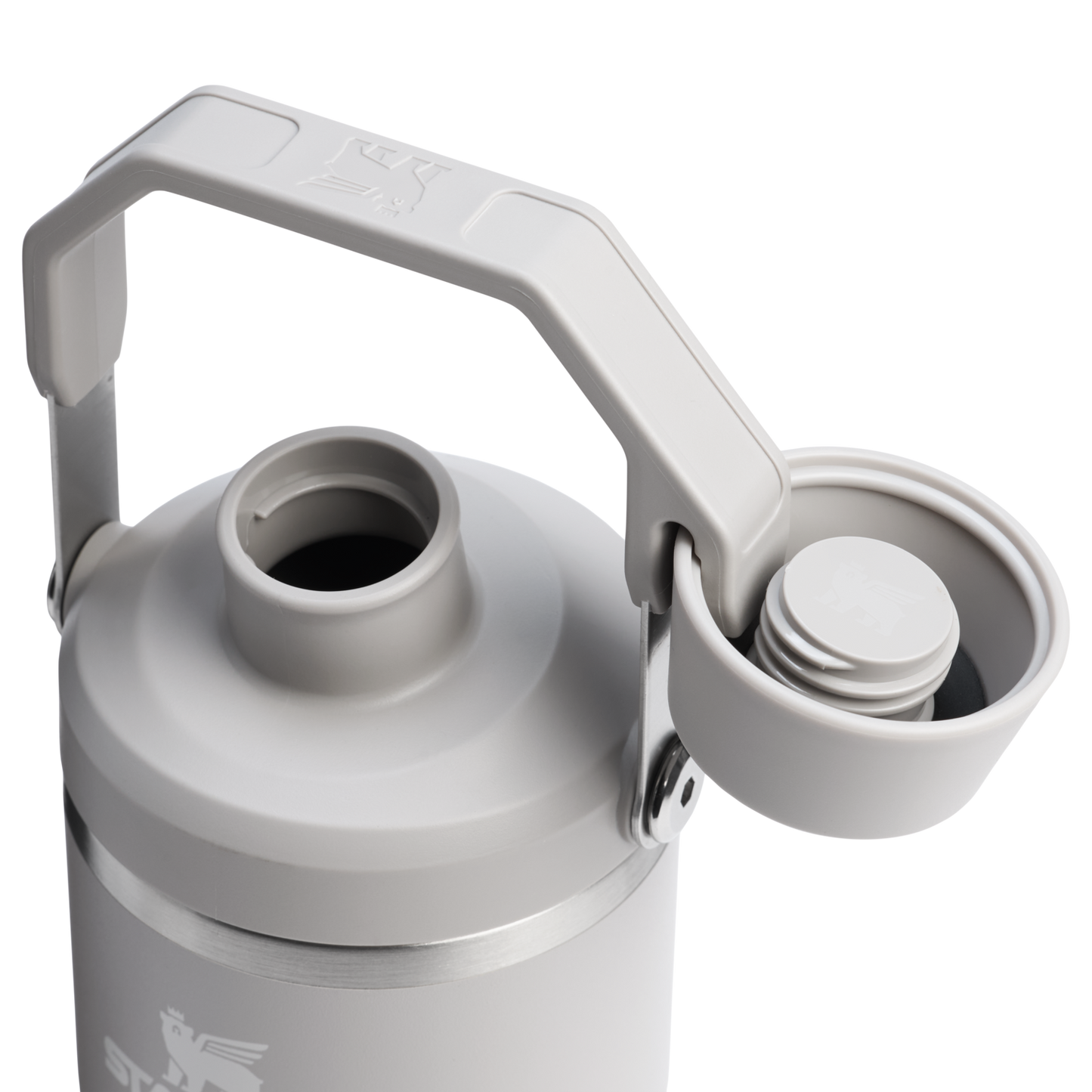 The IceFlow™ Tumbler with Fast Flow Lid