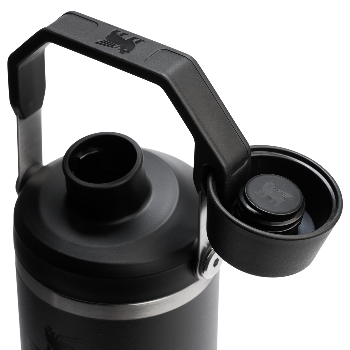 The IceFlow™ Tumbler with Fast Flow Lid