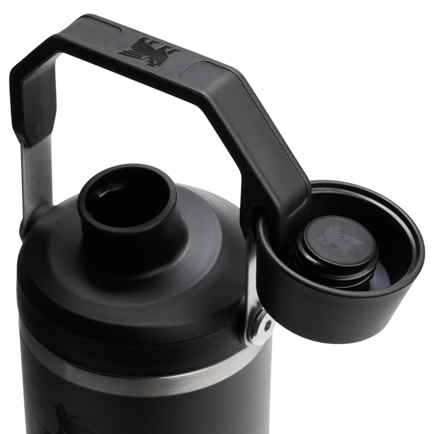 The IceFlow™ Tumbler with Fast Flow Lid